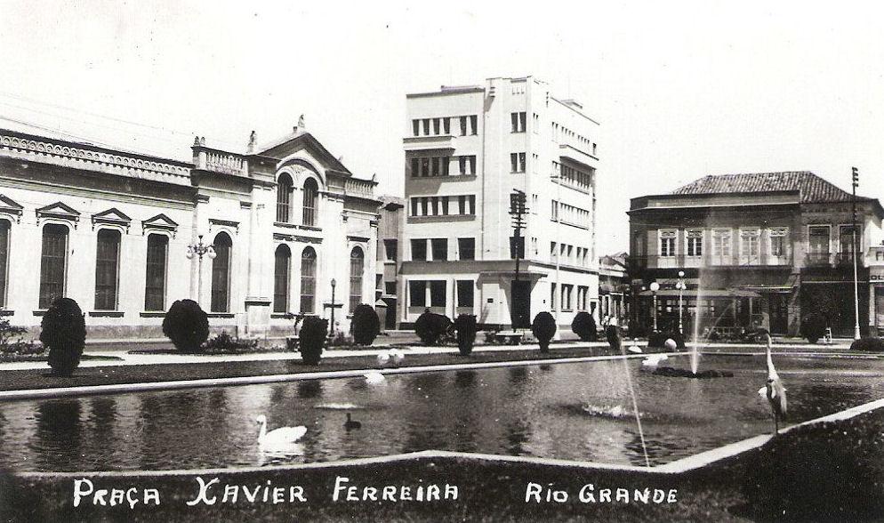 Rio Grande - Praça Xavier Ferreira.