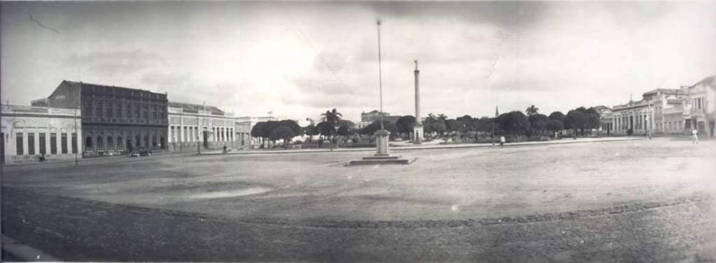 Jaguarão - Praça Alcides Marques (Praça da Matriz) no início do século XX.