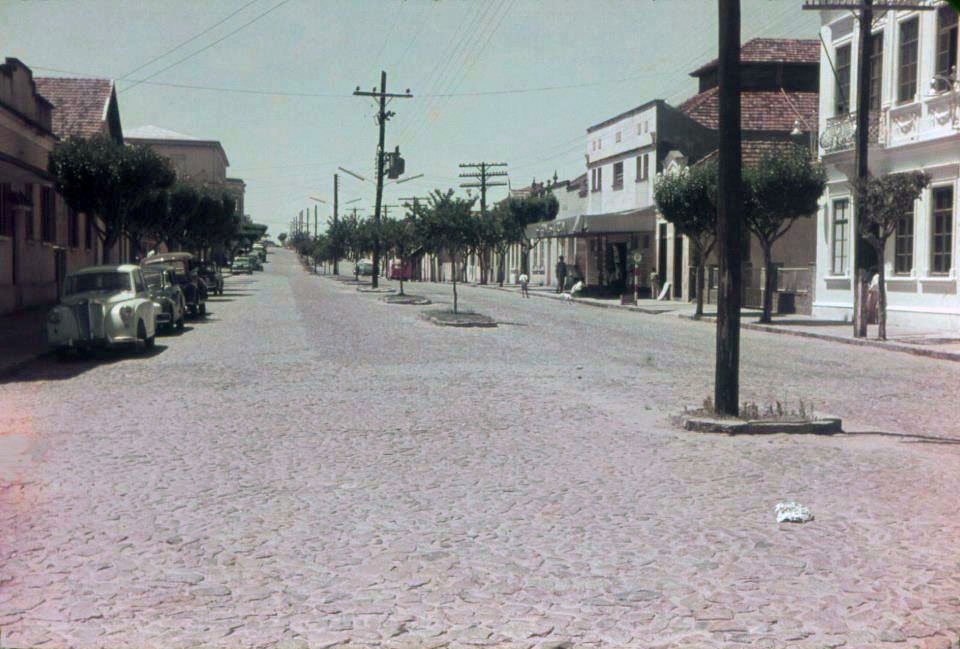 Guaíba - Avenida 7 de Setembro na década de 1960.