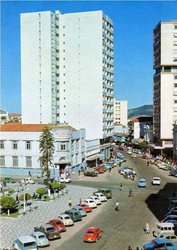 Santa Maria - Rua do Acampamento sem túnel na década de 1970.