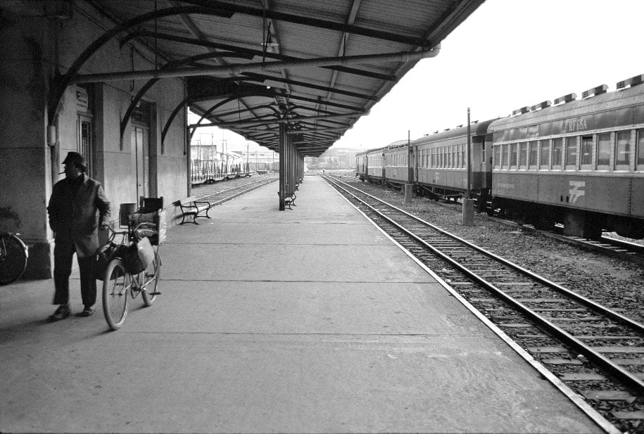 Porto Alegre - Estação Ferroviária Diretor Pestana da RFFSA na década de 1970. Fonte: acervo Alfonso Abraham.