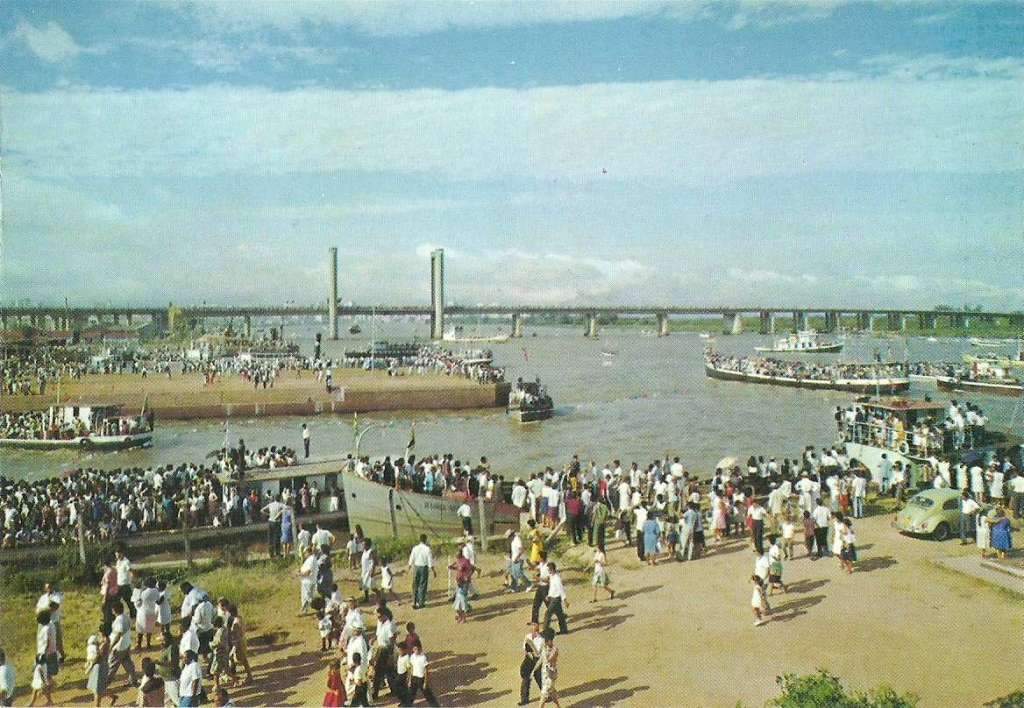 Porto Alegre - Festa de Navegantes na década de 1970.