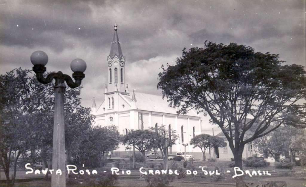 Santa Rosa - Igreja na década de 1950.