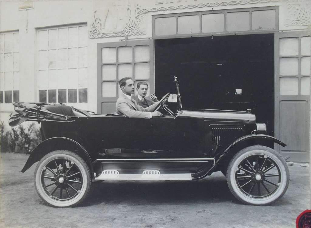 São Gabriel - Veículo Ford na década de 1930.