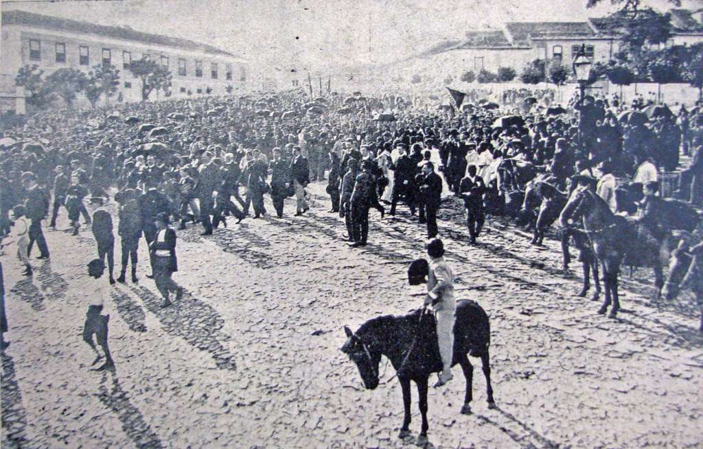 Porto Alegre - Enterro Júlio de Catilhos em 1903.