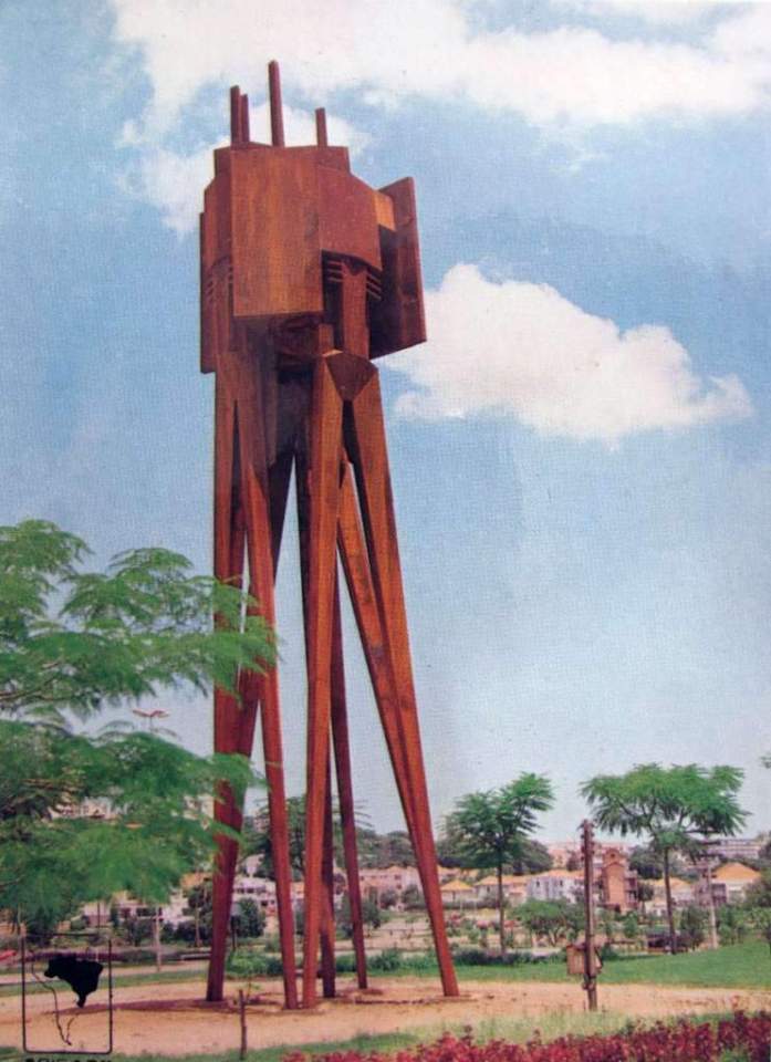 Porto Alegre - Postal Monumento dos Açorianos na década de 1970.