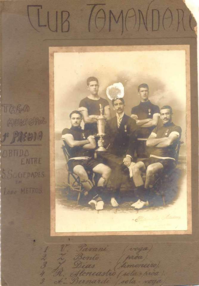 Porto Alegre - Taça Municipal de Remo -  Remadores do Grêmio de Regatas Almirante Tamandaré em 1910.