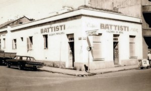 Passo Fundo Casas Battisti Rua Bento Gonçalves esq General Osório       