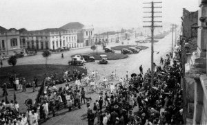Passo Fundo Comemoração Independência do Brasil Av Brasil(acervo Henrique Frydberg) déc1930    