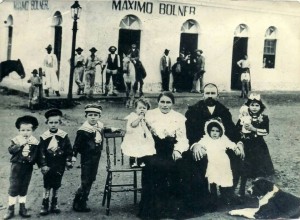 Passo Fundo Maximo Bolner, patriarca da família Bolner. A foto parece ser da década de 1930 