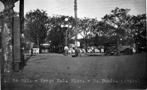 Passo Fundo Praça Mal Floriano(álbum de Igor Schneider Calza) déc1930  (1) 