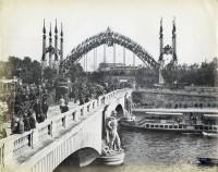 França Le Pont de l'Alma, emprunté par les visiteurs de l'Exposition Universelle de 1889 (1) 