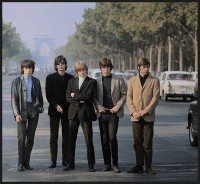 França Les Rolling Stones, au milieu des Champs Elysées, octobre 1964 Photo Jean-Marie Périer (1) 