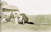 Porto Alegre Família Praia da Pedra Redonda no lado Guaíba zona sul 1900
