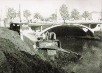 Porto Alegre Ponte da Av João Pessoa sobre o arroio Dilúvio durante obras canalização 1950