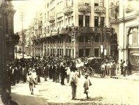 Porto Alegre Povo Rua da Praia esq General Câmara(antiga Rua da Ladeira)(foto Virgílio Calegari-Museu Joaquim Felizardo)