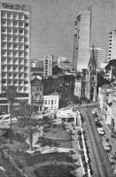 Porto Alegre Praça Otávio Rocha(foto Antonio Ronek-acervo Evandro Santos)
