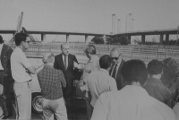 Porto Alegre Prefeito João Dib no trevo da ponte do Guaíba 12-04-1984