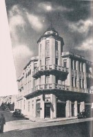 Porto Alegre Rua Dr Flores esquina Gen Vitorino Edifício Paz Andrade déc1930