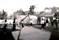 Porto Alegre Senhoritas jogando Voleibol(acervo CEME-ESEF-UFRGS) déc1940