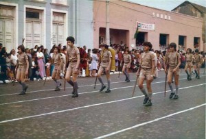 Rosário do Sul Desfile sete de setembro Grupo de Escoteiros Simão Bronfman(acervo Sérgio Vargas) 1975