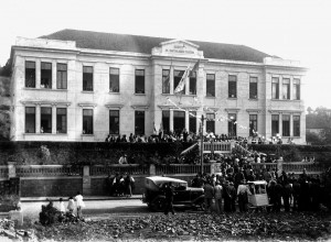 Bento Gonçalves Inauguração Hospital Tacchini(acervo de Roali Majola) 13-03-1927