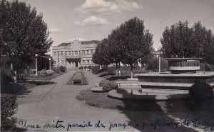 Carazinho Prefeitura e Praça Central(foto Clacir Maria Baú Zamboni-acervo Adriana Zamboni Velho) 1955 