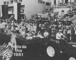 Caxias do Sul Festa da Uva Desfile carros alegóricos 1981