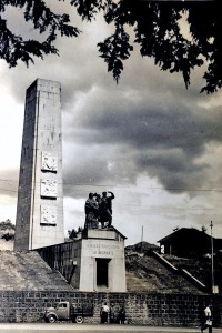 Caxias do Sul Monumento Imigrante (foto Hildo Boff-Óptica Caxiense-acervo Ricardo Boff) déc1950