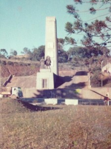 Caxias do Sul Monumento ao Imigrante, foto enviada por Daniel Herrera, tirada pelo seu pai, provavelmente no ano de 1978