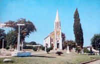 Guaíba Postal Praça da Matriz, com A igreja N.S do Livramento